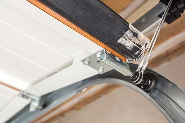Siding Roofing Contractor Garage Door Replacement
