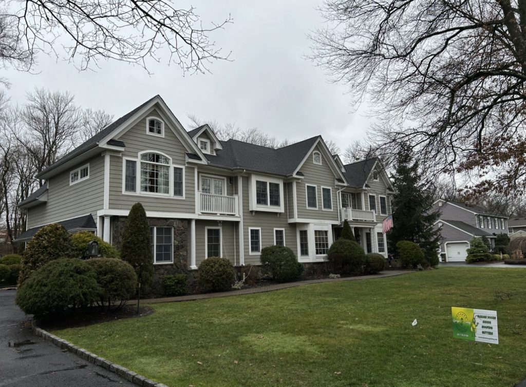 Siding Roofing Contractor Orange Roofing Contractor, roof company, roof installer, roof contractor, roofing company, roofers near me, roof replacement